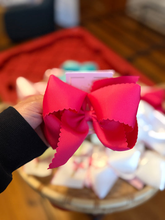 Hot Pink Scalloped Bow 5.5 inch