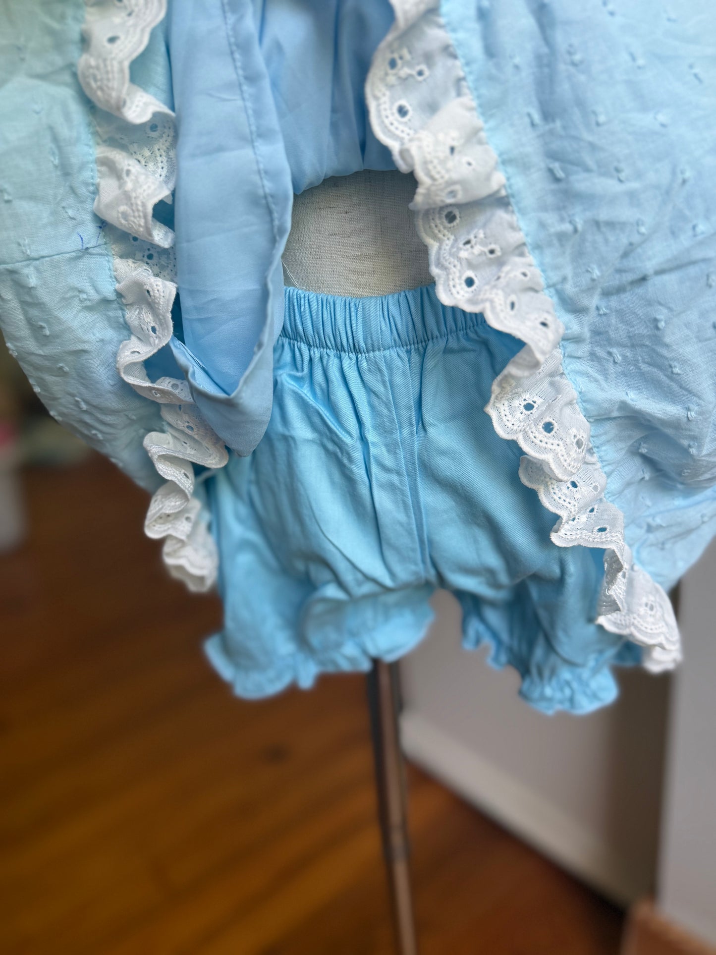 Handsmocked Sandollars