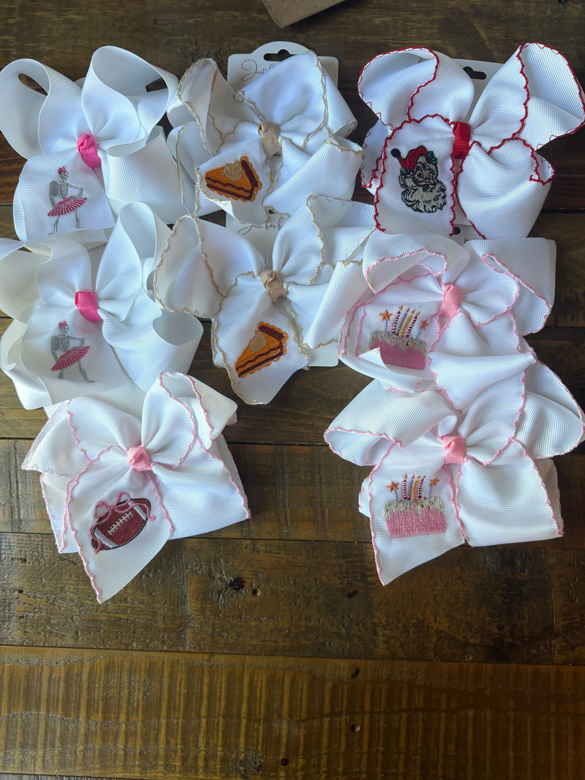 5 Inch Embroidered Bows