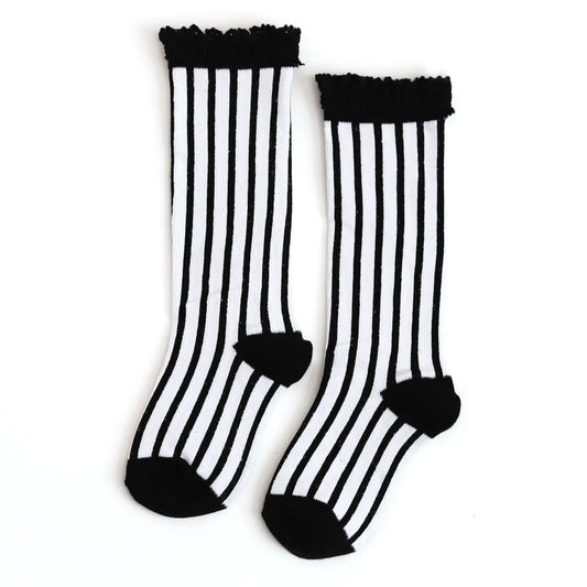 Vertical Striped Scalloped Knee High Socks - Black/White